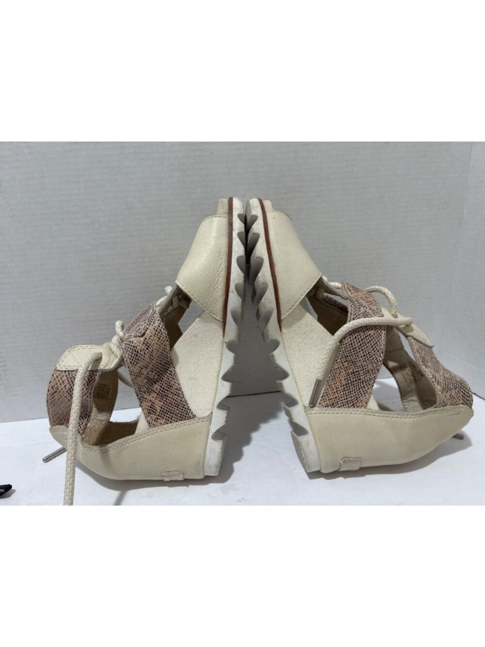 Sorel Womens cream leather Joanie III lace wedge open toe sandals sz 8 snakeskin - Picture 7 of 7